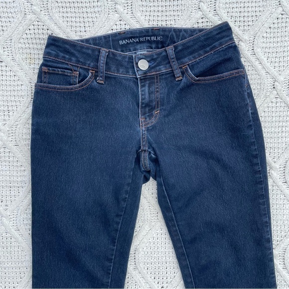 [25] Banana Republic Women’s Low Rise Dark Wash Denim Flare Leg Blue Jean - Picture 6 of 9